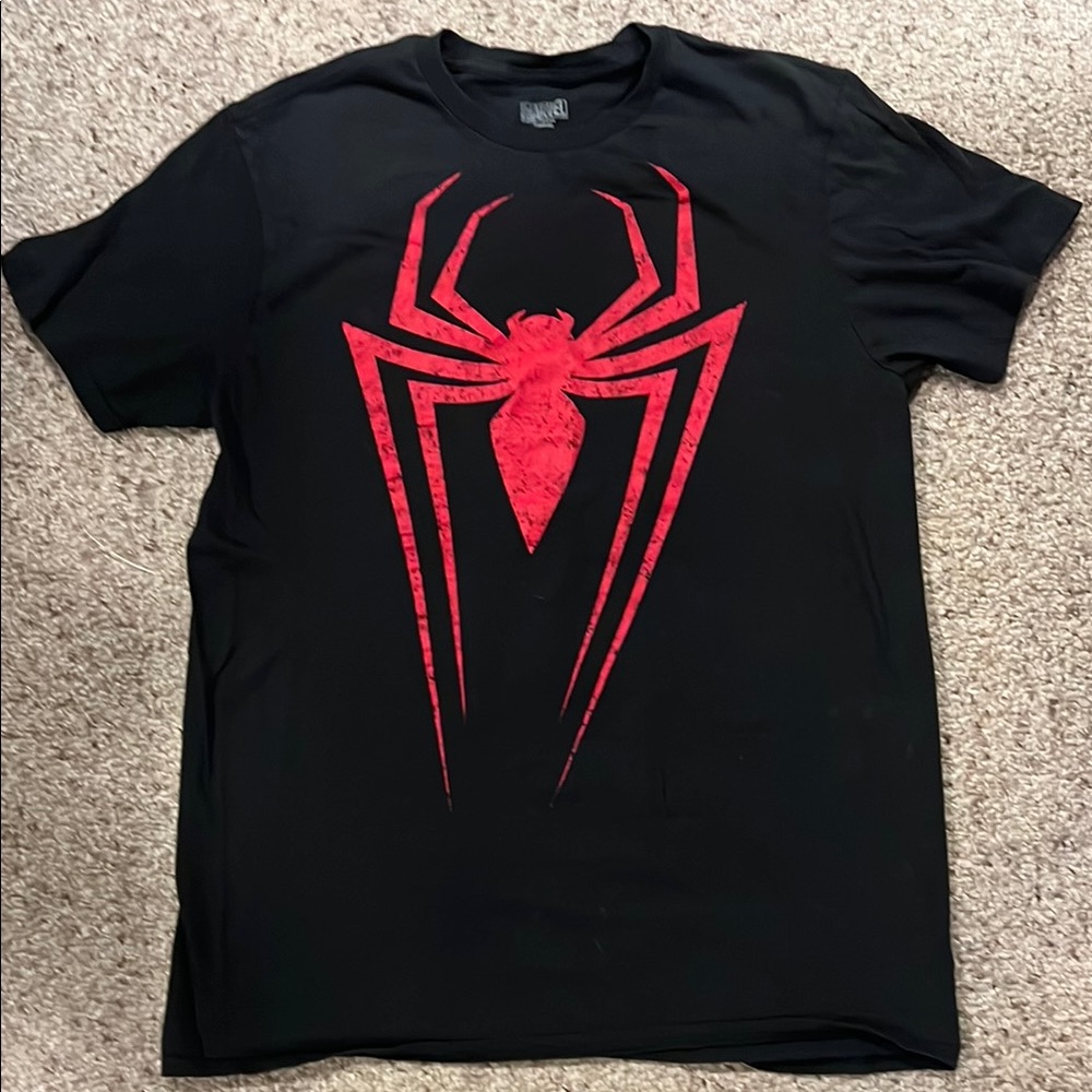 Medium Men’s Marvel Black and Red Spider-Man Short Sleeve Tee